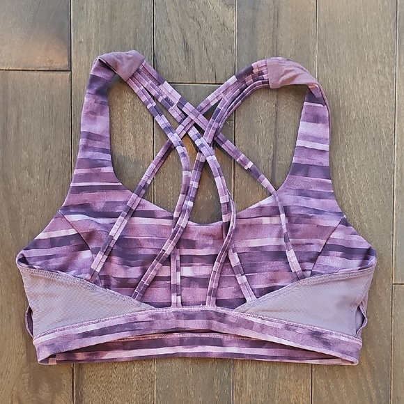 Lululemon Energy Bra, Purple Striped Women's Sports Bra, Size 8 - Picture 6 of 7
